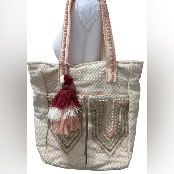 AMERICAN & BEYOND EMBROIDERED CANVAS TOTE BAG - Picture 9 of 10